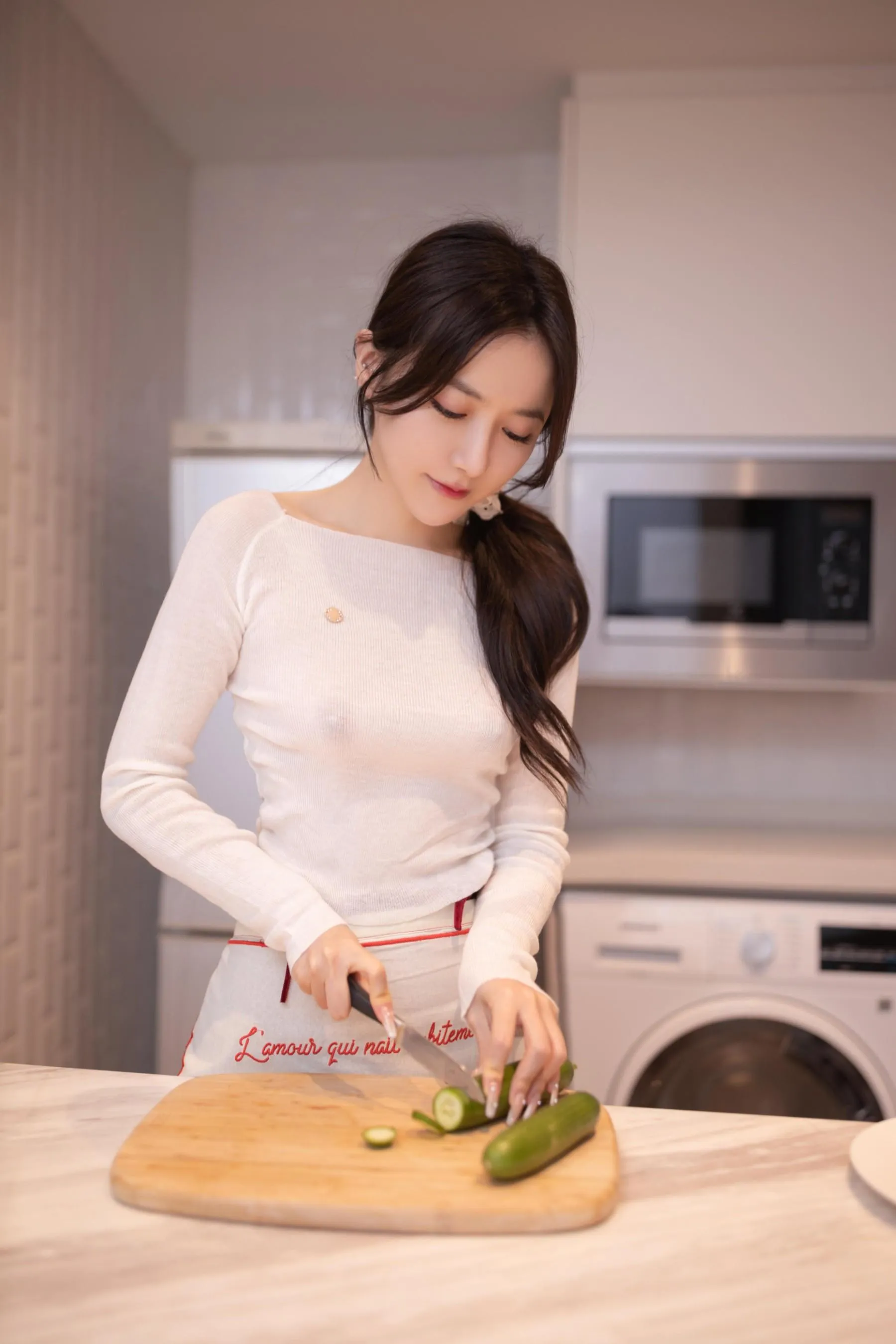 NO.0003 秀人名模鱼子酱Fish内部私购未上架《暗墙》写真 [73P]插图2